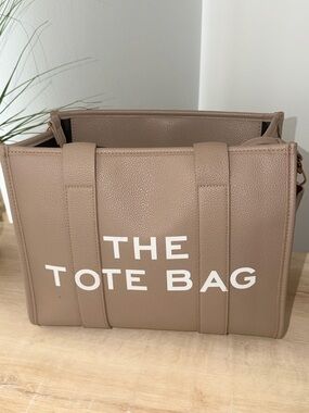 The Tote Bag Beige Logo Tote